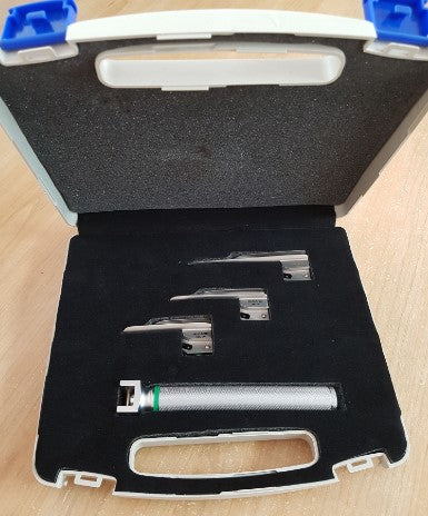 Fibre Optic Miller Pediatric Laryngoscope 3-Blade Set